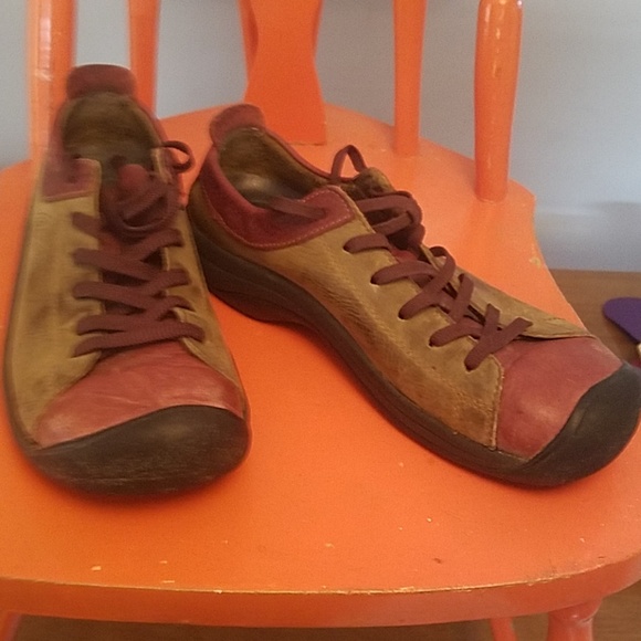 keen leather sneakers